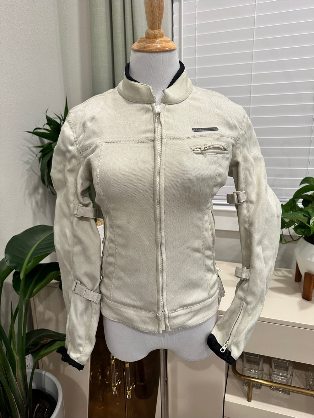 FieldSheer woman’s motorcycle jacket (armored)